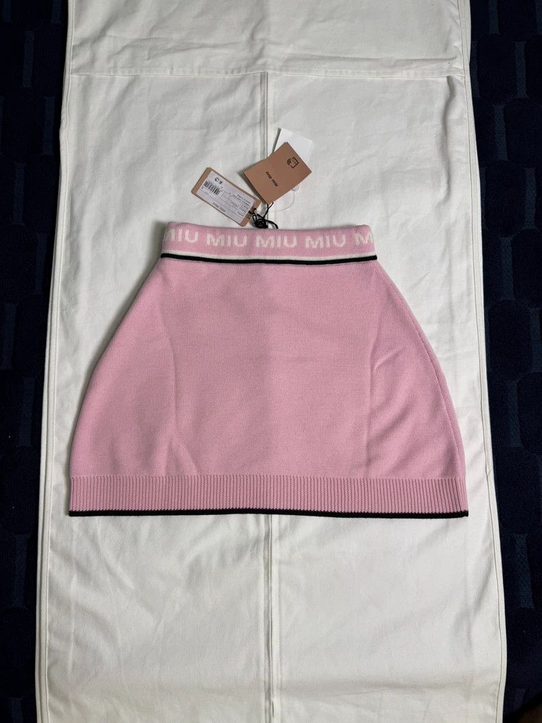 Miu Miu MiuMiu Pink Logo Knit Wool Skirt Size 38" / US 16 / IT 52 - 2 Thumbnail