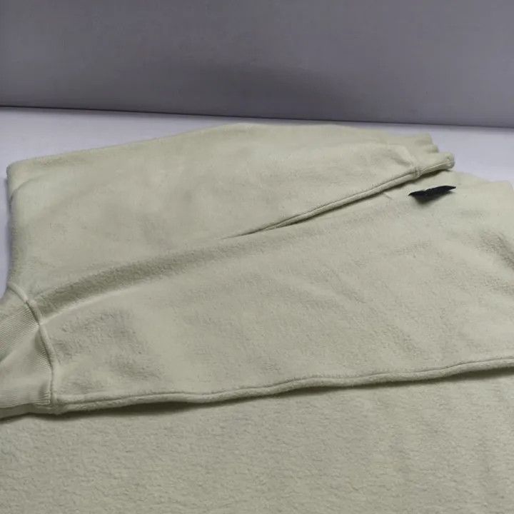 Stone Island Stone Island Cream Long Sleeve Sweater Size US M / EU 48-50 / 2 - 11 Thumbnail