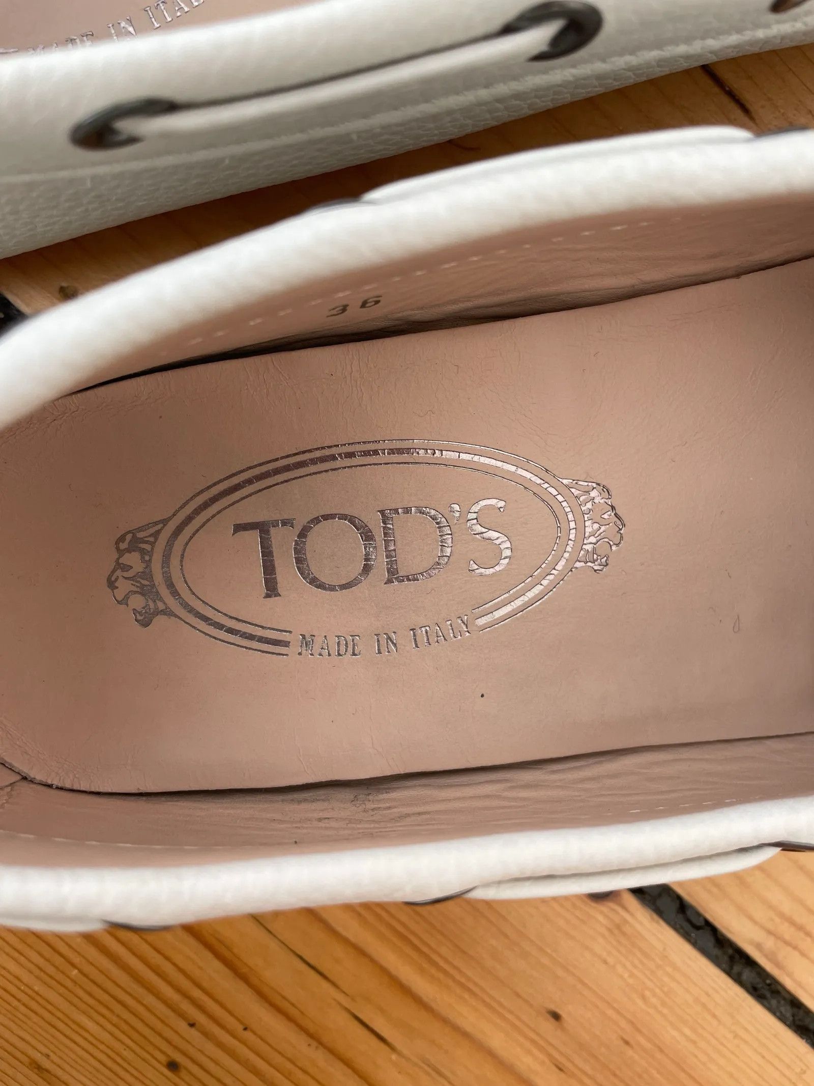 Tod's Tod’s Gommino driving loafers Loafers Size US 6 / IT 36 - 2 Thumbnail