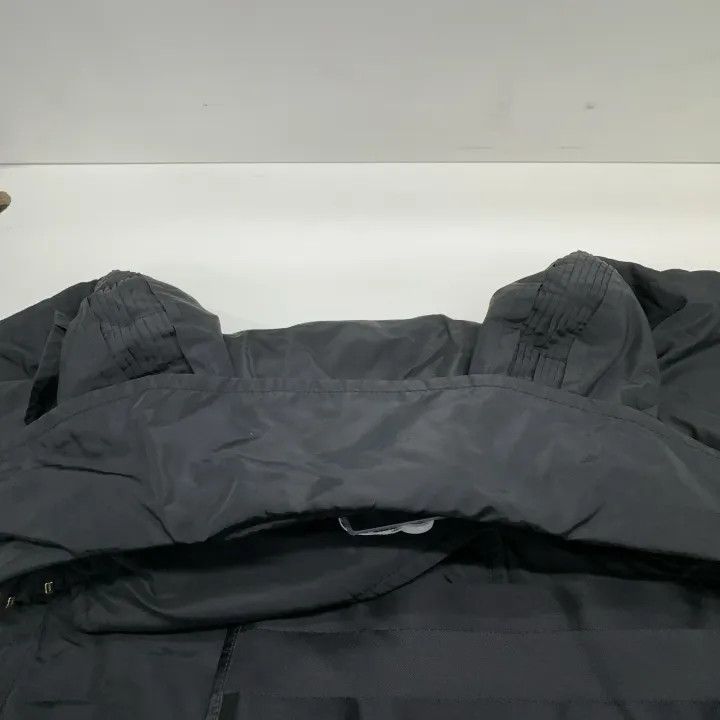 Gucci Gucci Black Double-Breasted Nylon Coat with Belt Size M / US 6-8 / IT 42-44 - 7 Thumbnail