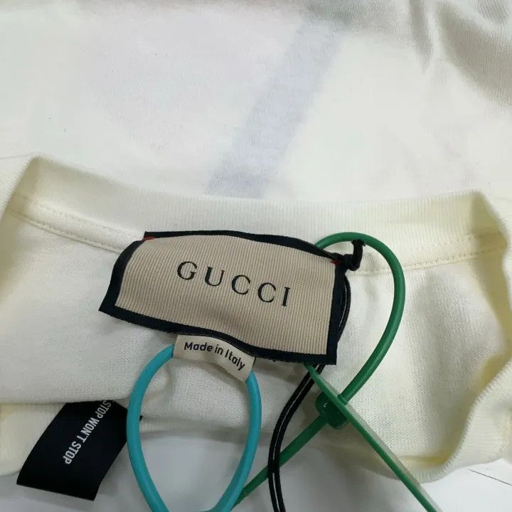 Gucci Gucci Strawberry Graphic Cotton T-Shirt for Women Size S / US 4 / IT 40 - 2 Thumbnail