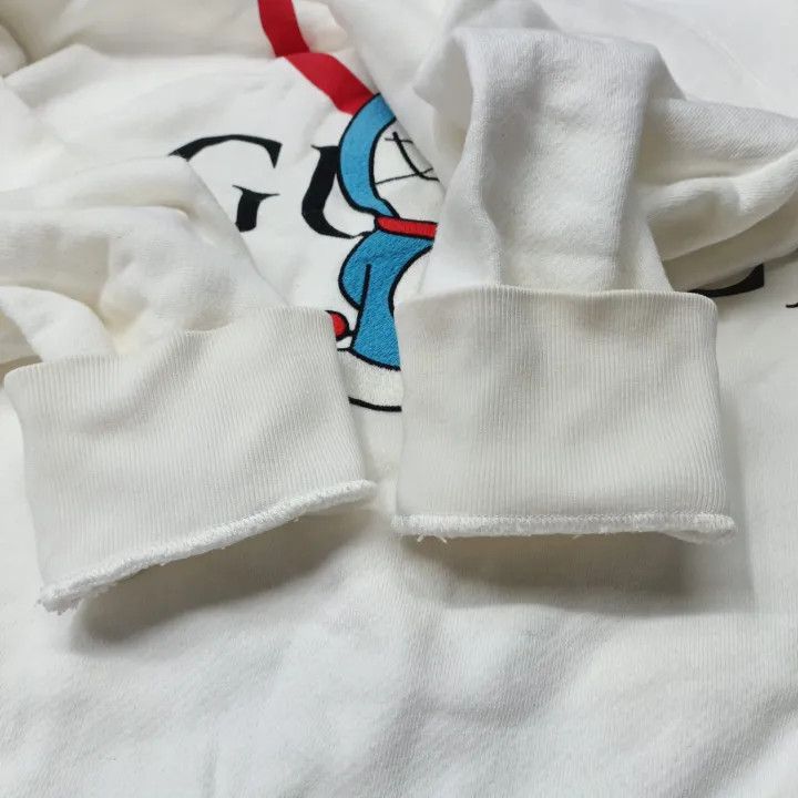 Gucci Gucci x Doraemon Graphic Sweatshirt for Women Size S / US 4 / IT 40 - 9 Thumbnail