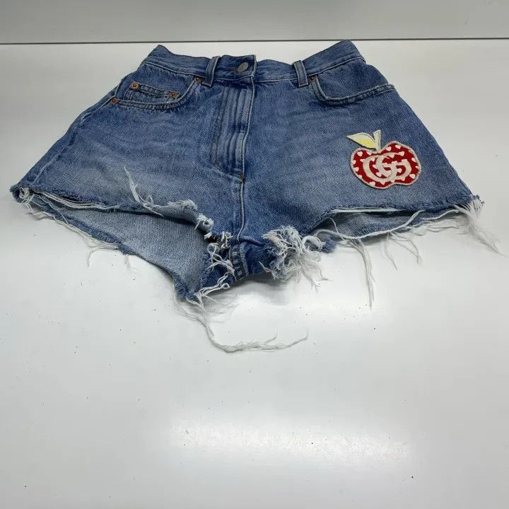 Gucci Gucci FW21 Apple Pattern Denim Shorts Size 24" / US 00 / IT 34 - 10 Thumbnail