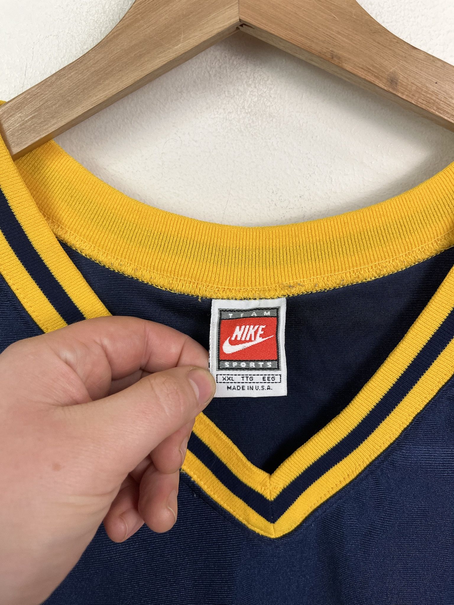 Nike Vintage Nike Jersey 1990s Nike Oregon State Beavers Basketball Jersey XXL Size US XXL / EU 58 / 5 - 2 Thumbnail