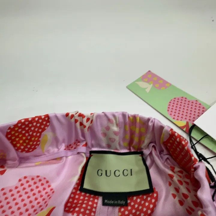 Gucci Gucci Pink Apple Pattern Drawstring Shorts Size 40" / US 18 - 4 Thumbnail