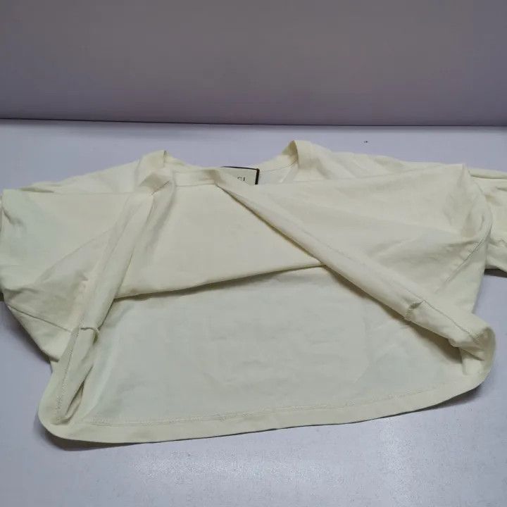 Gucci Gucci Boutique Printed T-Shirt in Beige Size M / US 6-8 / IT 42-44 - 16 Thumbnail