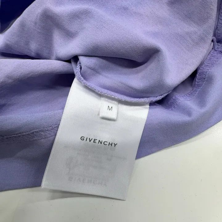Givenchy Givenchy Crystal Neckline Casual T-Shirt Size M / US 6-8 / IT 42-44 - 4 Thumbnail