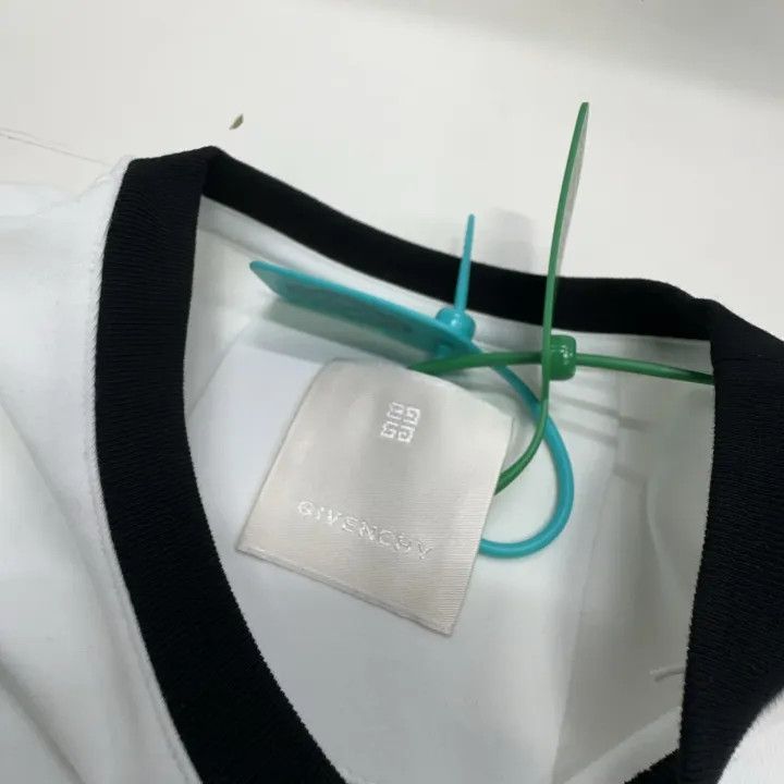 Givenchy Givenchy Color Block Logo T-Shirt Size XS / US 0-2 / IT 36-38 - 5 Thumbnail