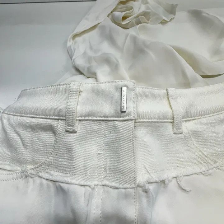 Givenchy Givenchy White Straight-Leg Jeans for Women Size 25" / US 0 / IT 36 - 7 Thumbnail