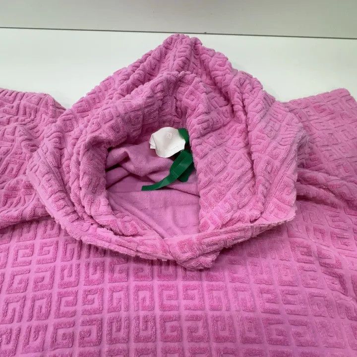 Givenchy Givenchy Logo Hooded Cape in Dusty Pink Size M / US 6-8 / IT 42-44 - 9 Thumbnail