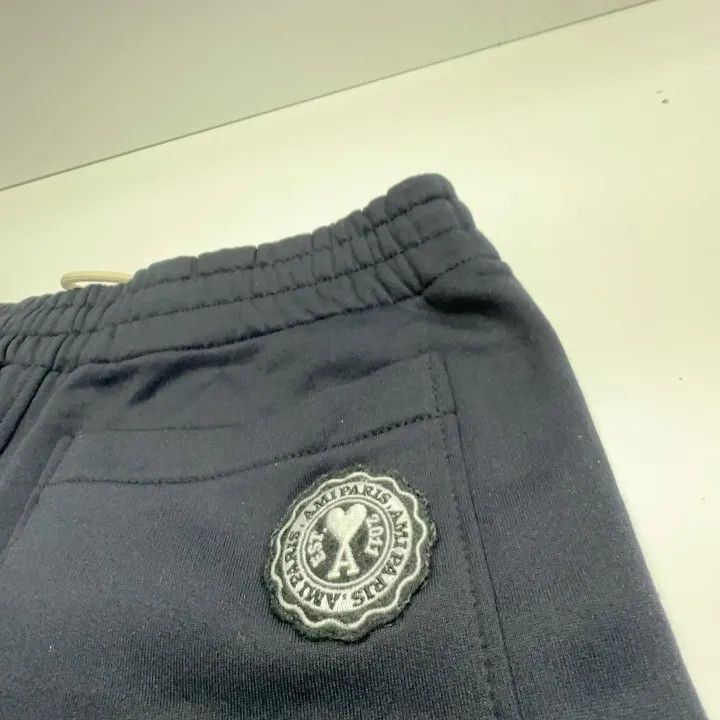 AMI AMIPARIS FW22 Black Logo Sport Pants for Men 0079 Size US 34 / EU 50 - 7 Thumbnail