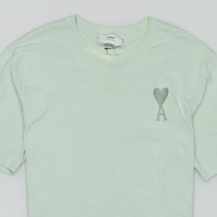 AMI AMIPARIS Love Logo Embroidered Short Sleeve T-Shirt 0079 Size US L / EU 52-54 / 3 - 3 Thumbnail