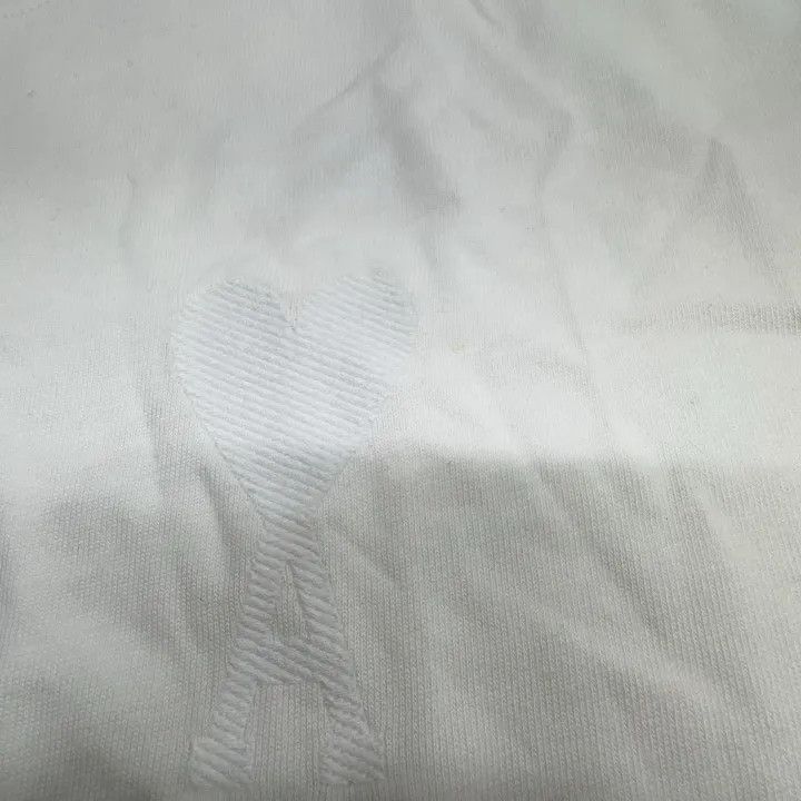 AMI AMIPARIS Heart Logo Embroidered Short Sleeve T-Shirt 0079 Size US XS / EU 42 / 0 - 7 Thumbnail