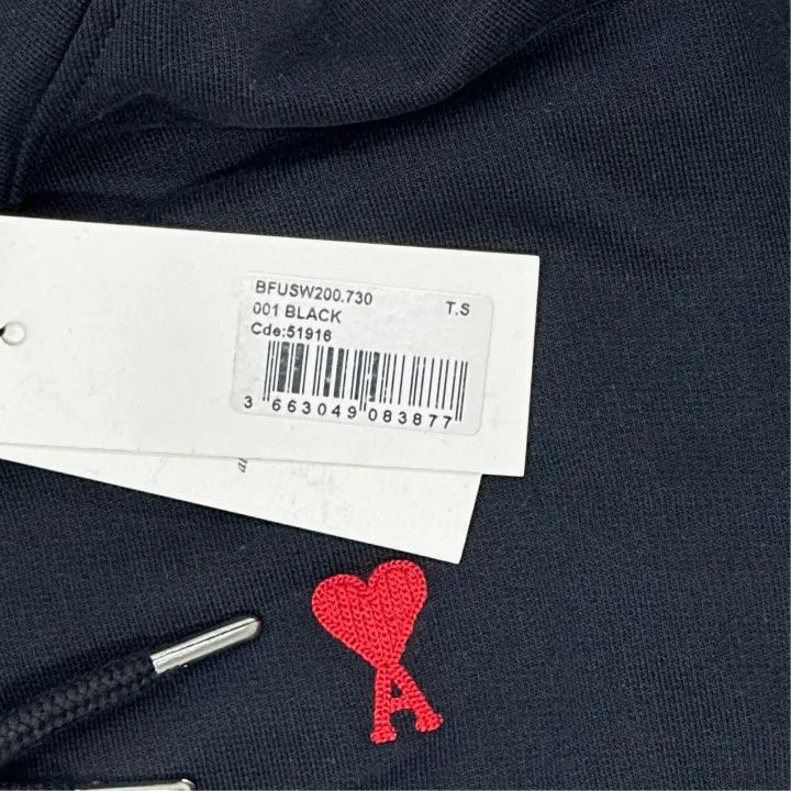 AMI AMIPARIS FW22 Heart Logo Hoodie for Everyone 0079 Size US S / EU 44-46 / 1 - 3 Thumbnail