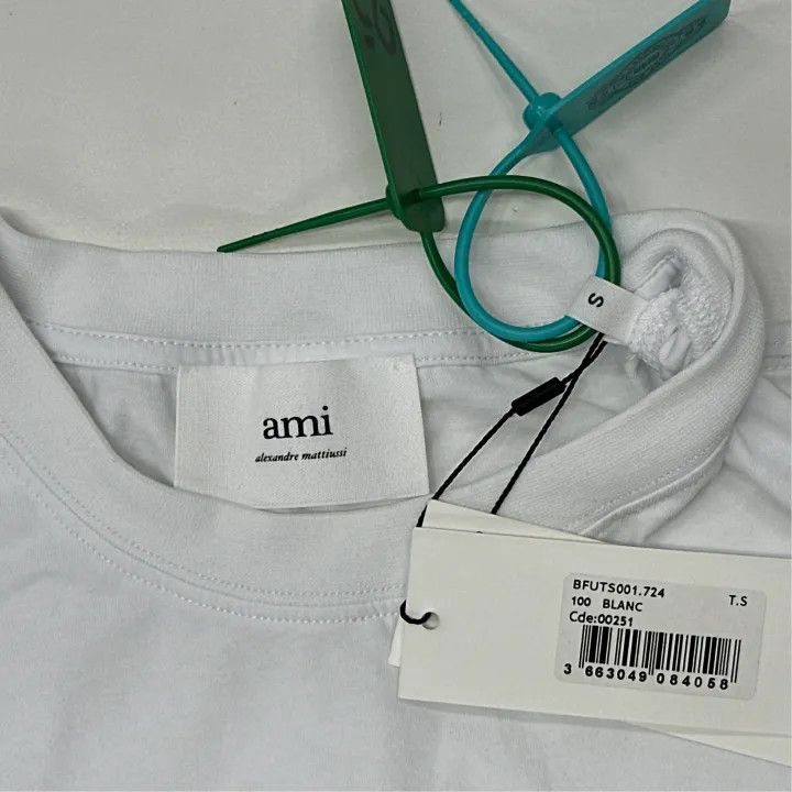 AMI AMIPARIS De Coeur Heart Embroidery T-Shirt 0079 Size US S / EU 44-46 / 1 - 2 Thumbnail