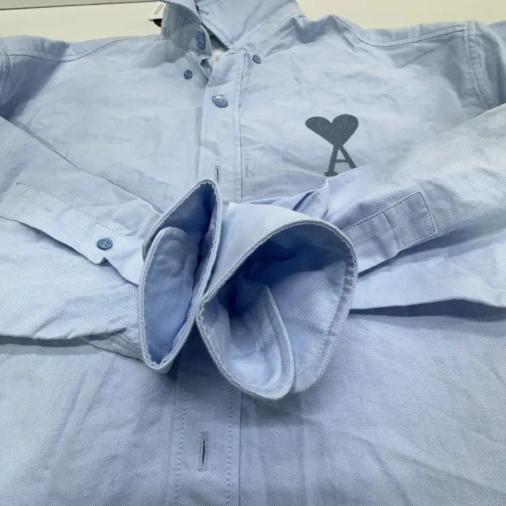AMI AMIPARIS Blue Button-Down Shirt with Heart Design 0079 Size US XS / EU 42 / 0 - 10 Thumbnail