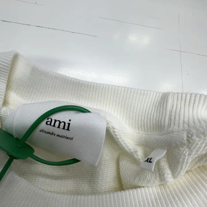 AMI AMIPARIS Vintage Embroidered Crew Neck Sweatshirt 0079 Size US XL / EU 56 / 4 - 2 Thumbnail