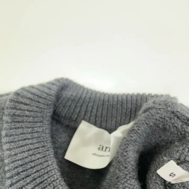 AMI AMIPARIS Wool Round Neck Sweater with Heart Logo 0079 Size US S / EU 44-46 / 1 - 5 Thumbnail