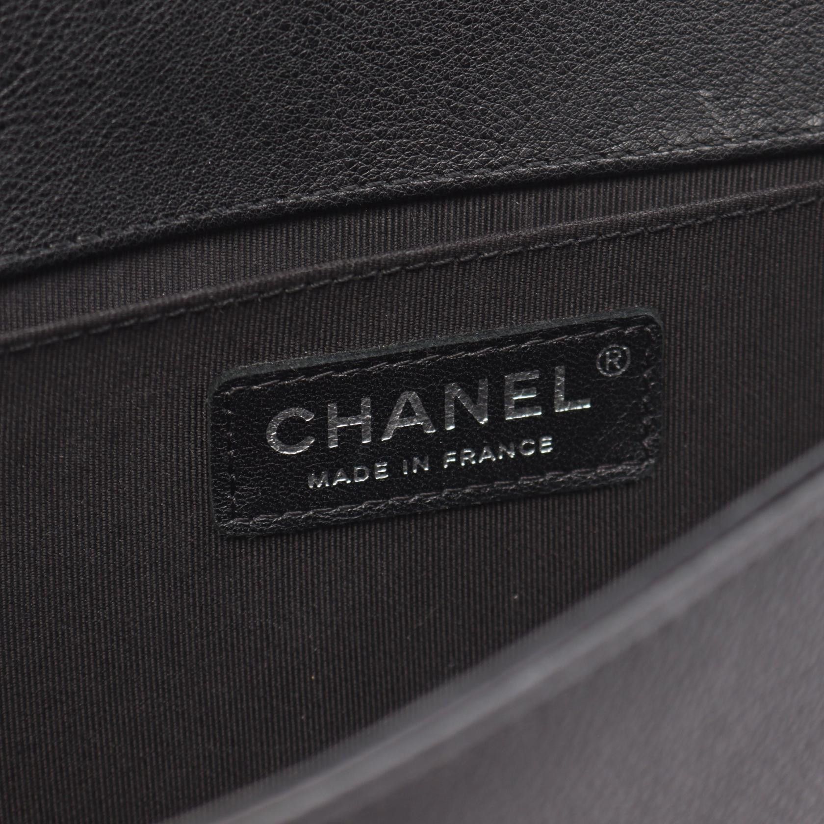 Chanel Chanel Chanel Boy Chanel Leather Shoulder Bag Leather Shoulder Bag A67086 Size ONE SIZE - 4 Thumbnail