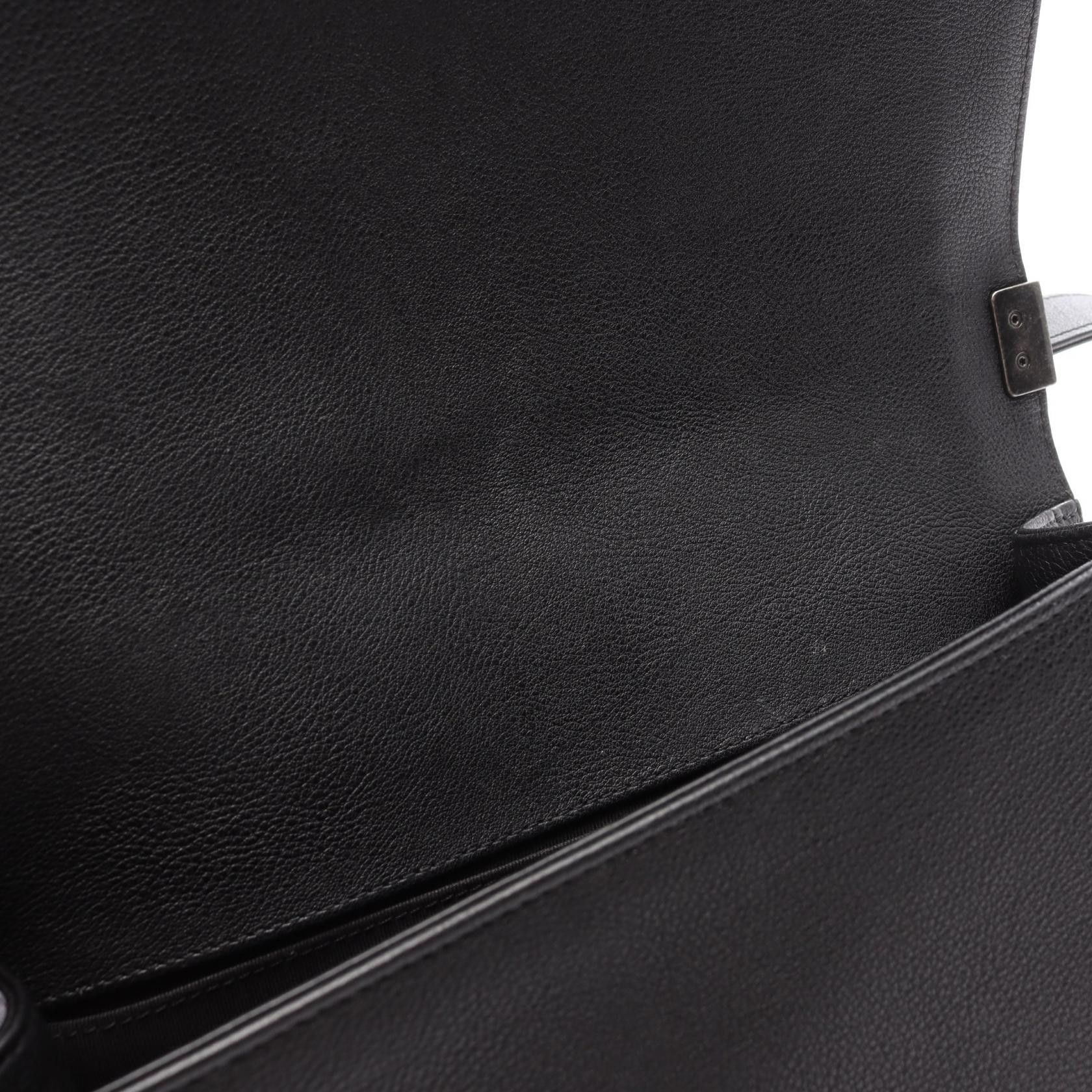 Chanel Chanel Chanel Boy Chanel Leather Shoulder Bag Leather Shoulder Bag A67086 Size ONE SIZE - 6 Thumbnail