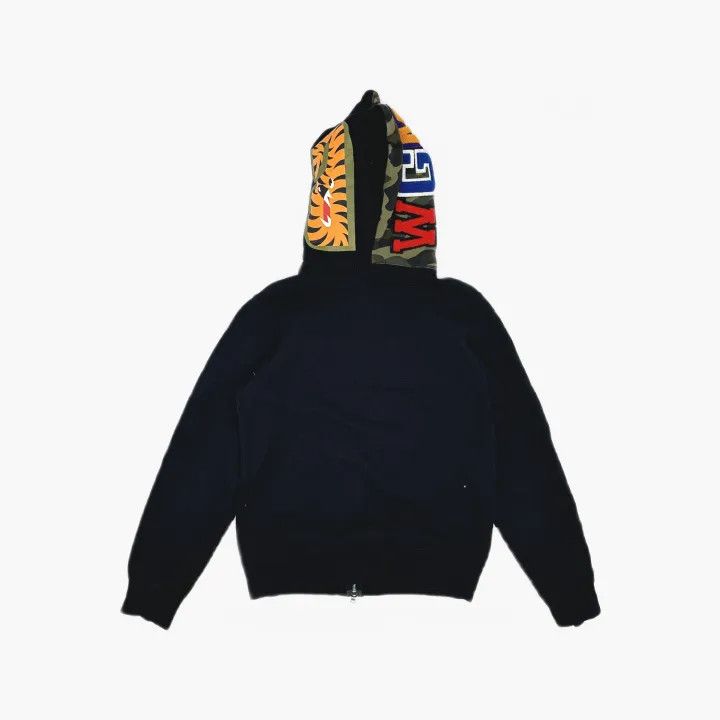 Bape A Bathing Ape Classic Shark Camo Hoodie 0079 Size US M / EU 48-50 / 2 - 3 Thumbnail