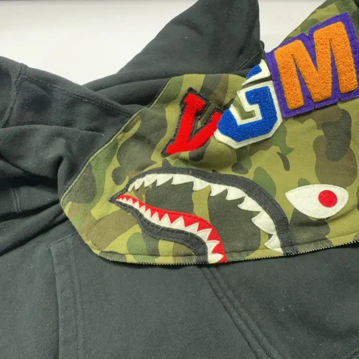 Bape A Bathing Ape Classic Shark Camo Hoodie 0079 Size US M / EU 48-50 / 2 - 9 Thumbnail