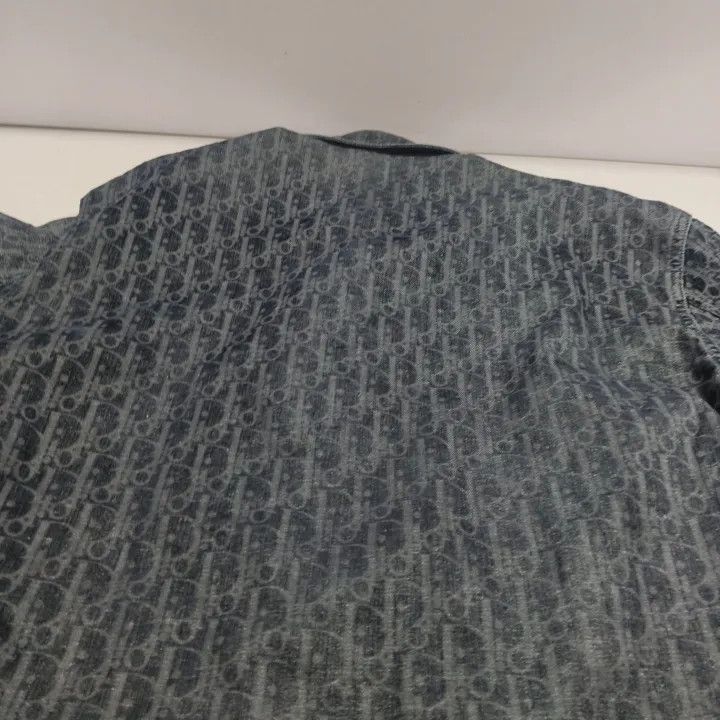 Dior Dior FW22 Logo Print Long Sleeve Shirt 0079 Size US M / EU 48-50 / 2 - 7 Thumbnail