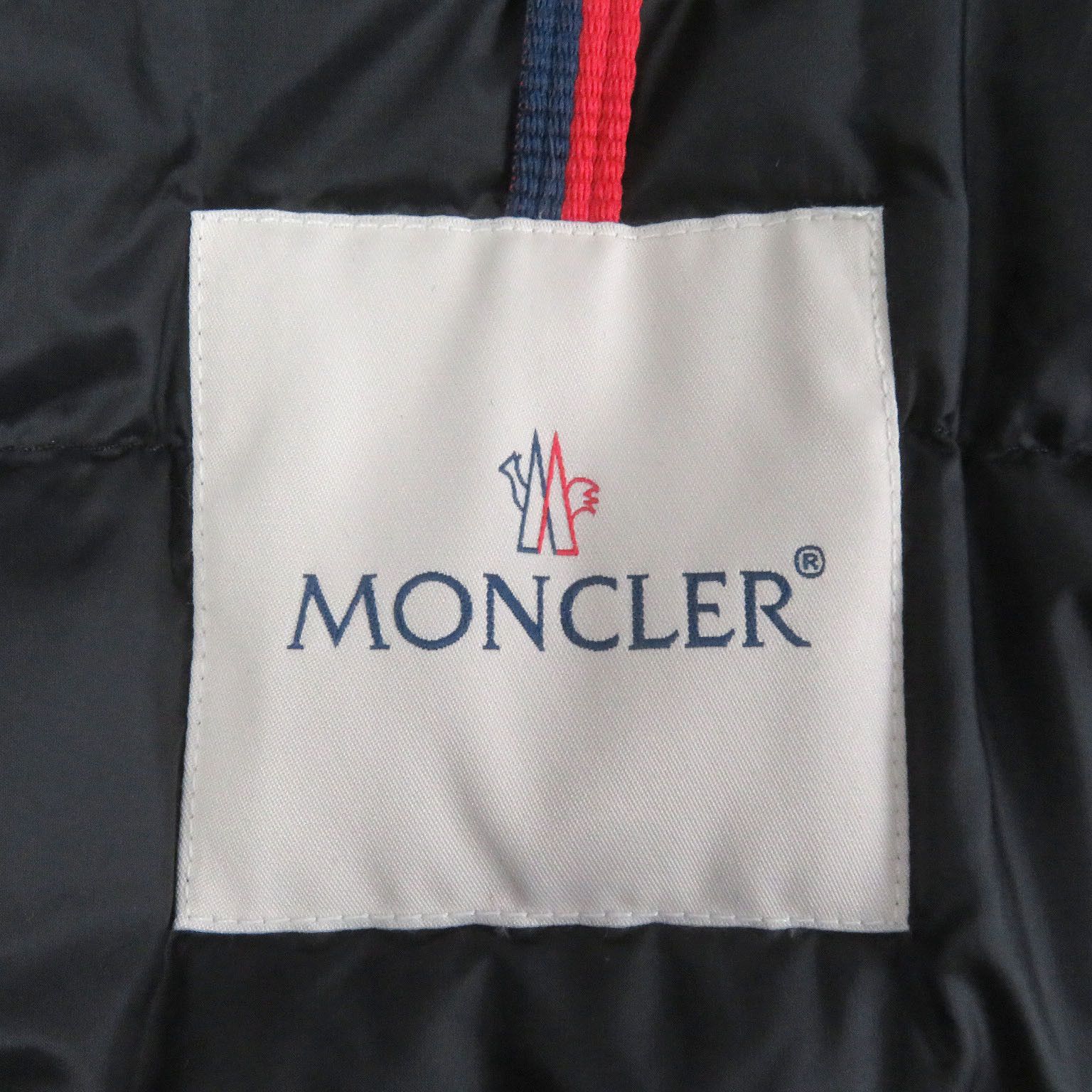 Moncler Moncler Moncler MENUE GIUBBOTTO Nylon Down Jacket Others Outerwear DUTY FREE for USA Size ONE SIZE - 7 Thumbnail