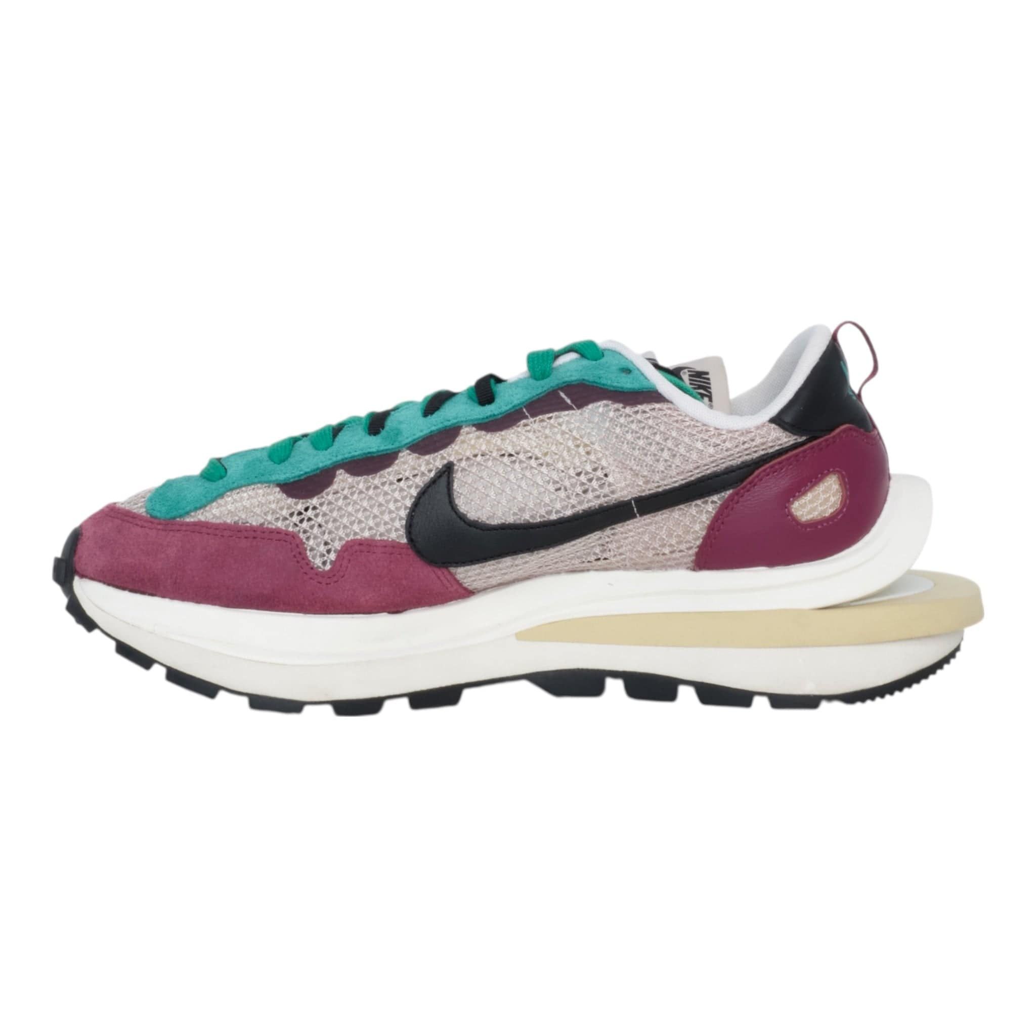 Vaporwaffle sacai Villain Red Neptune Green