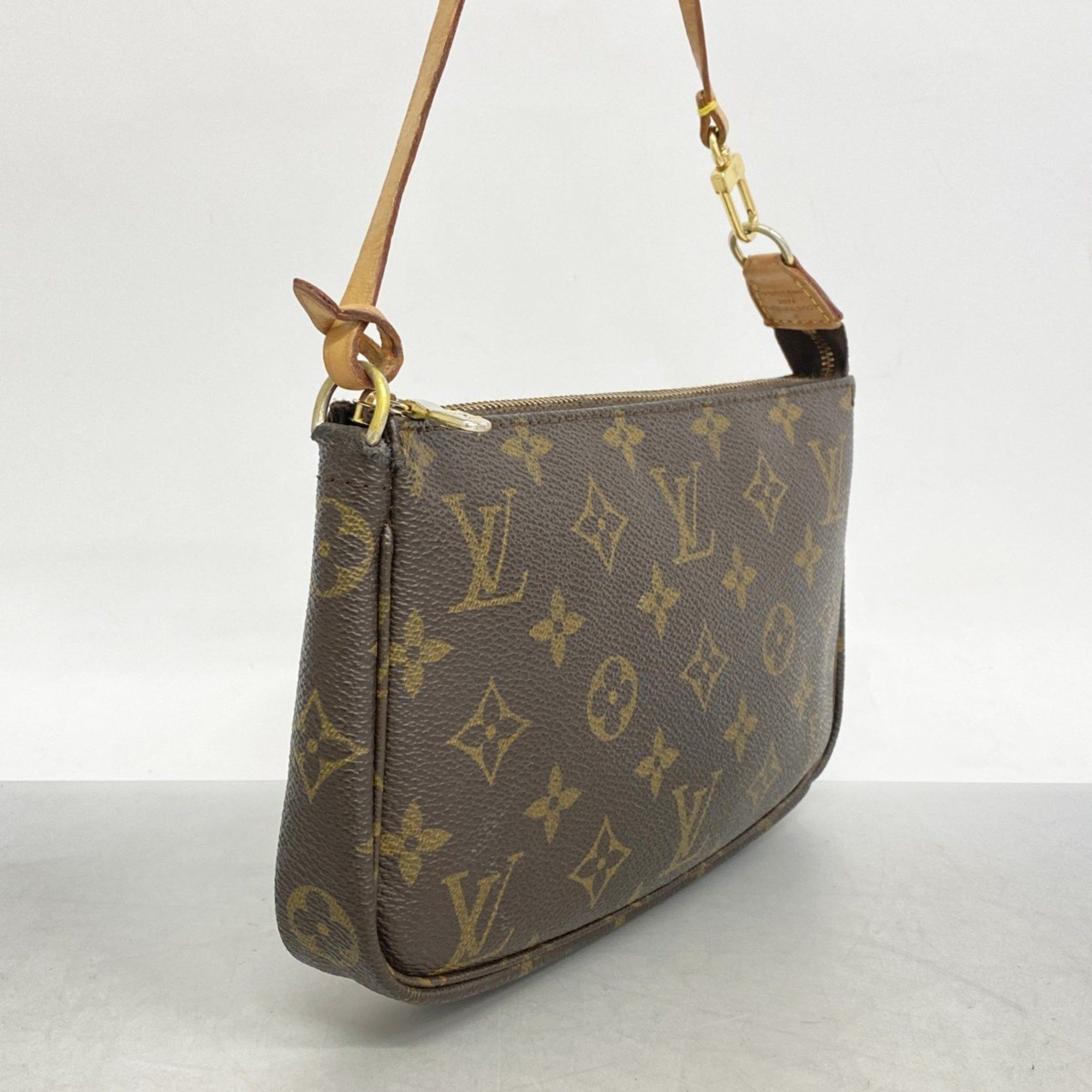 Louis Vuitton Louis Vuitton Pochette Accessoire clutch Size ONE SIZE - 3 Thumbnail