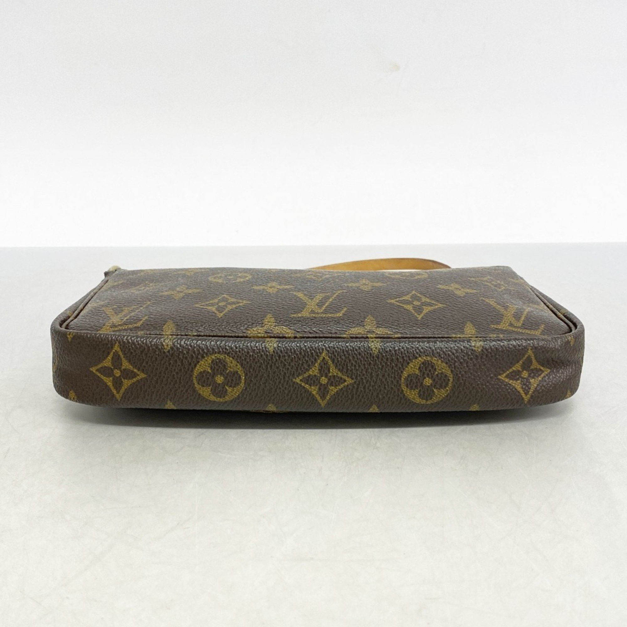 Louis Vuitton Louis Vuitton Pochette Accessoire clutch Size ONE SIZE - 6 Thumbnail