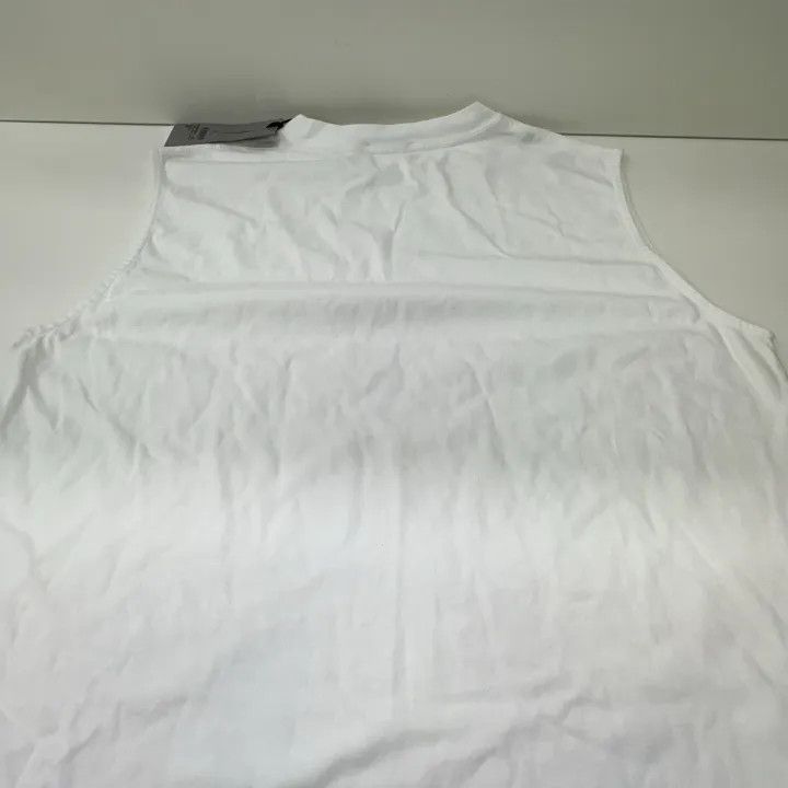 Dior Dior Logo Embroidered Sleeveless Shirt for Men 0079 Size US M / EU 48-50 / 2 - 12 Thumbnail