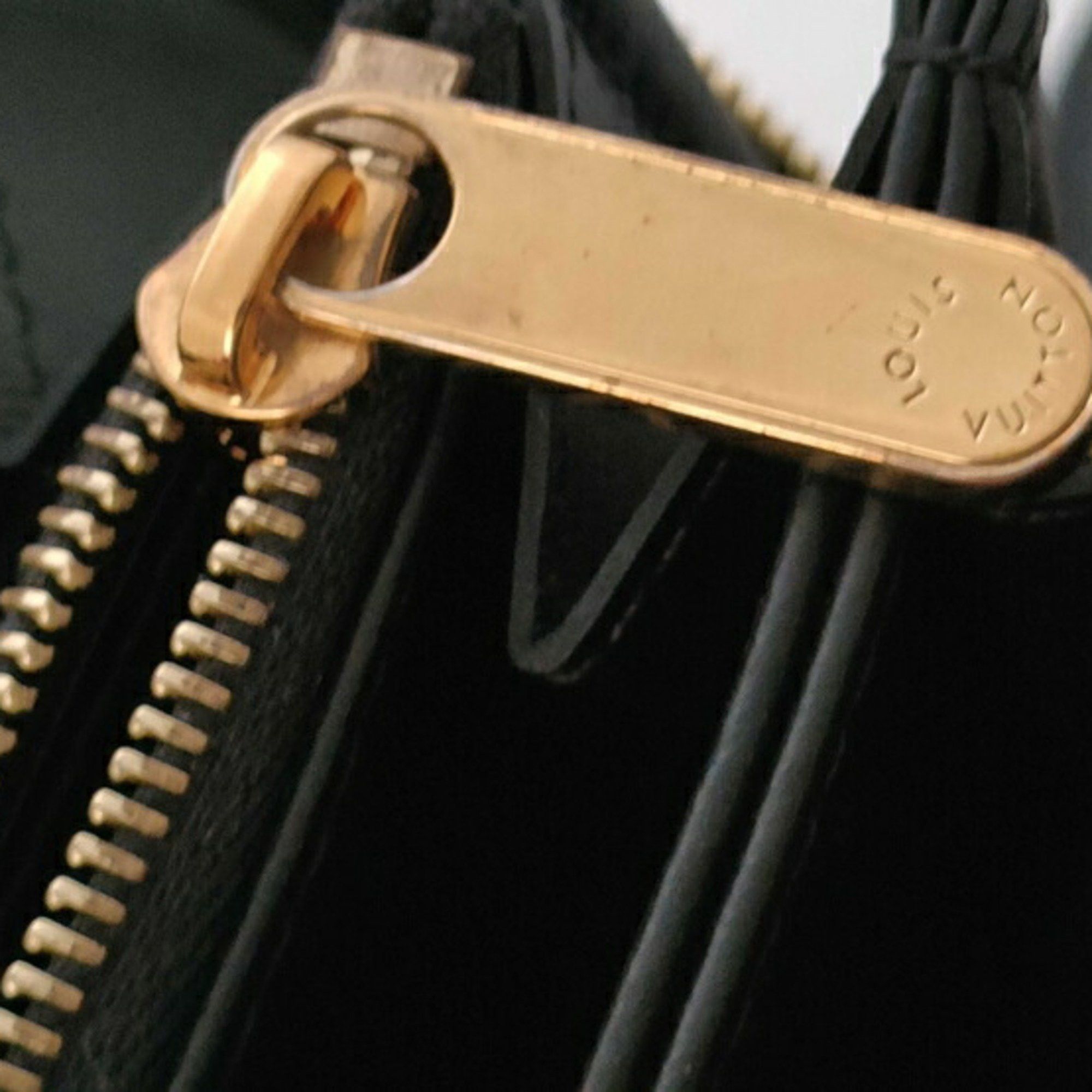 Louis Vuitton Louis Vuitton Long Wallet Monogram Mahina Zippy M82645 Black Gold Leather Women's Round Size ONE SIZE - 8 Thumbnail