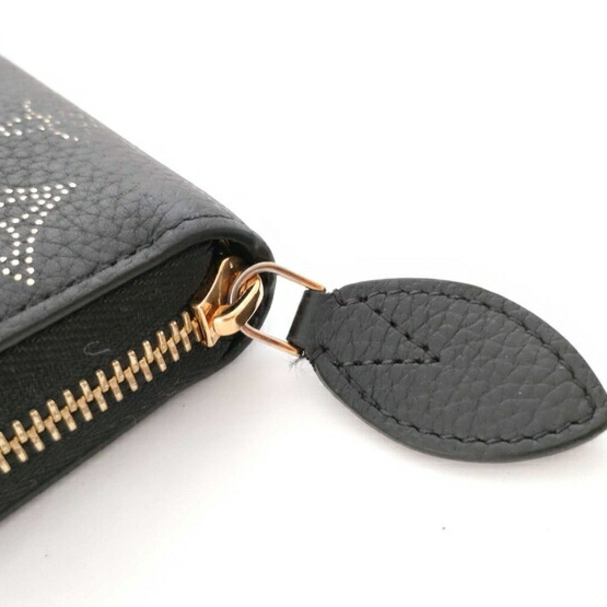 Louis Vuitton Louis Vuitton Long Wallet Monogram Mahina Zippy M82645 Black Gold Leather Women's Round Size ONE SIZE - 7 Thumbnail