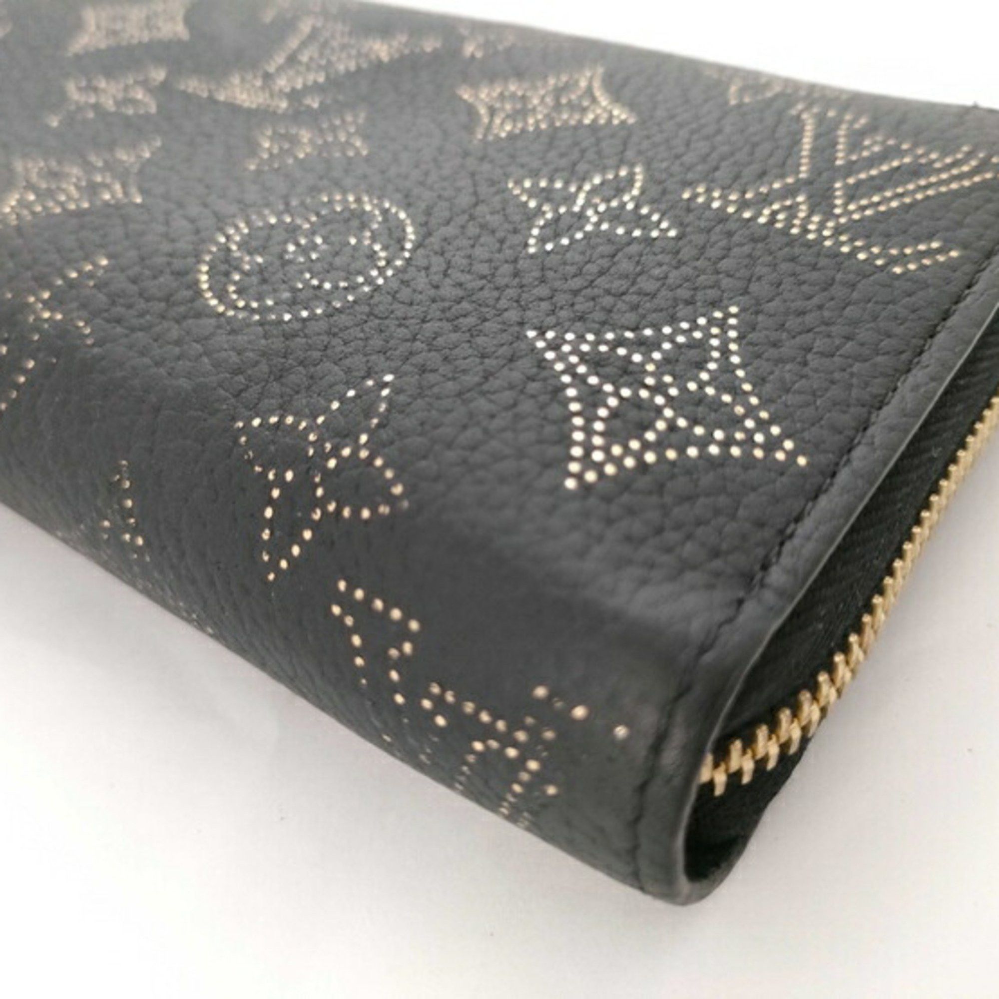 Louis Vuitton Louis Vuitton Long Wallet Monogram Mahina Zippy M82645 Black Gold Leather Women's Round Size ONE SIZE - 4 Thumbnail