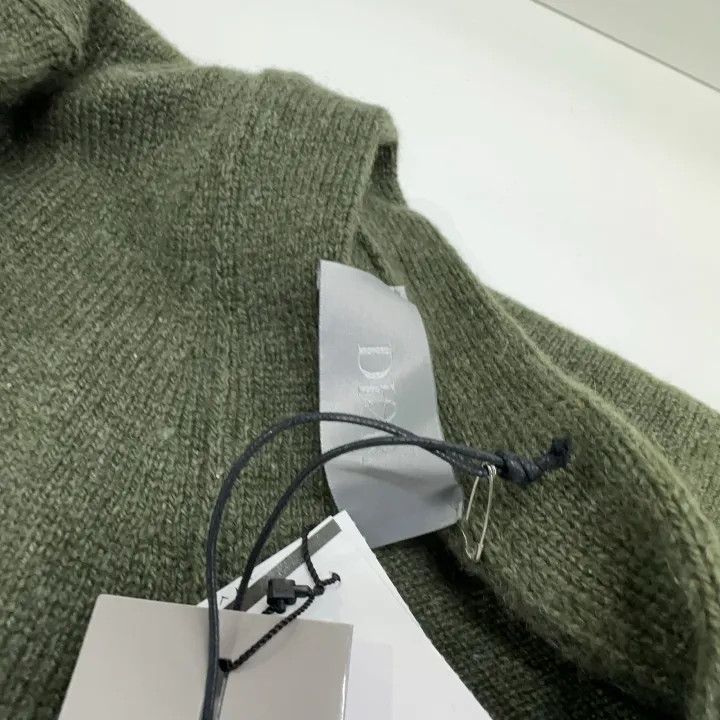 Dior Dior V-Neck Long Sleeve Knit Cardigan for Men 0079 Size US S / EU 44-46 / 1 - 6 Thumbnail