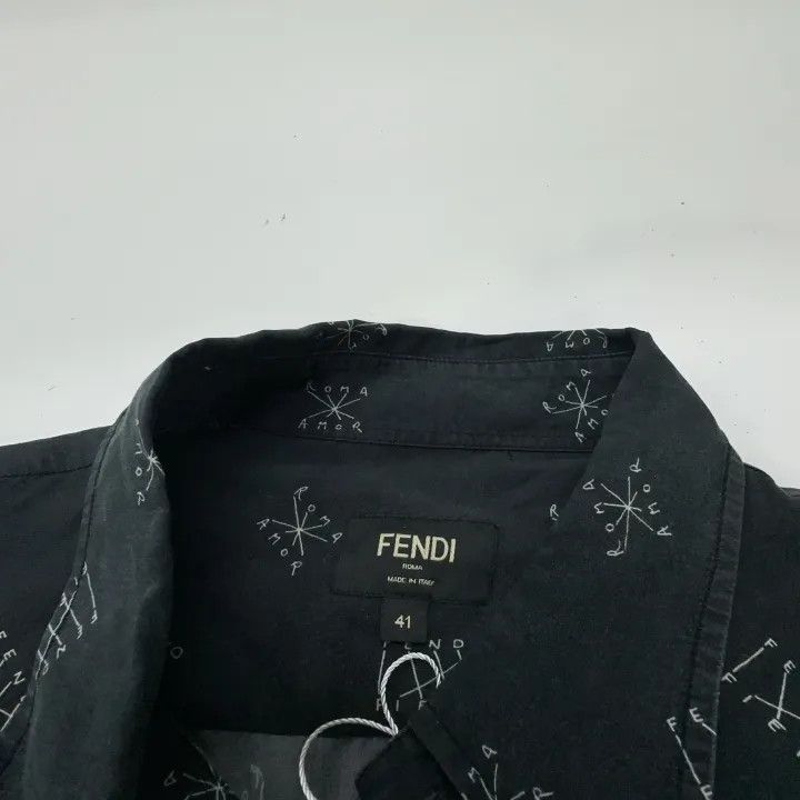 Fendi Fendi Logo Print Short Sleeve Shirt 0079 Size US M / EU 48-50 / 2 - 5 Thumbnail