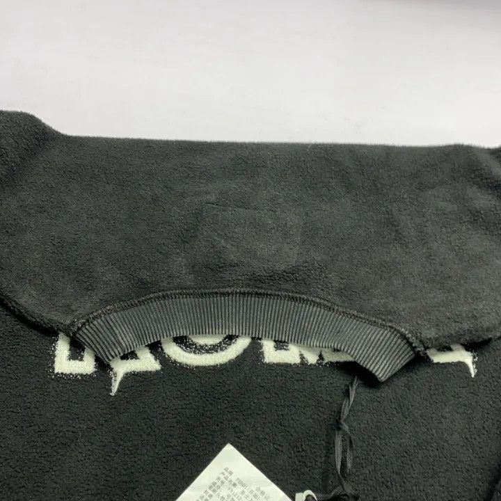 Fendi Fendi FW22 Logo Print Knit Sweater for Men 0079 Size US M / EU 48-50 / 2 - 8 Thumbnail