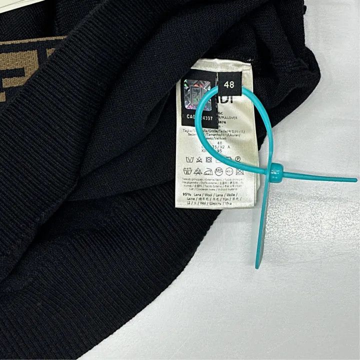 Fendi FENDI Knitted Wool Pullover for Men in Black 0079 Size US M / EU 48-50 / 2 - 4 Thumbnail