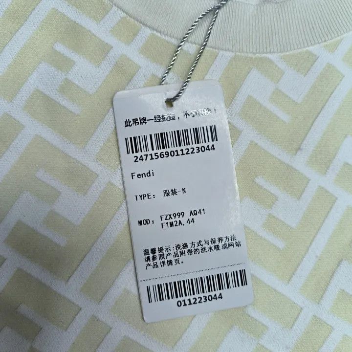 Fendi FENDI Yellow Logo Print Short Sleeve T-Shirt 0079 Size US L / EU 52-54 / 3 - 3 Thumbnail