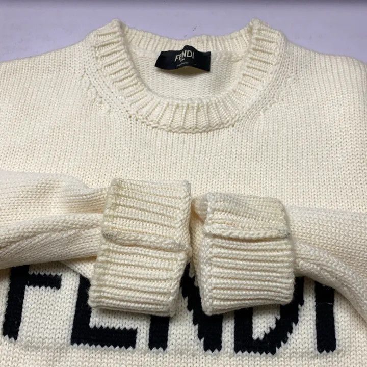 Fendi Fendi Logo Wool Long Sleeve Sweater for Men 0079 Size US XXL / EU 58 / 5 - 8 Thumbnail