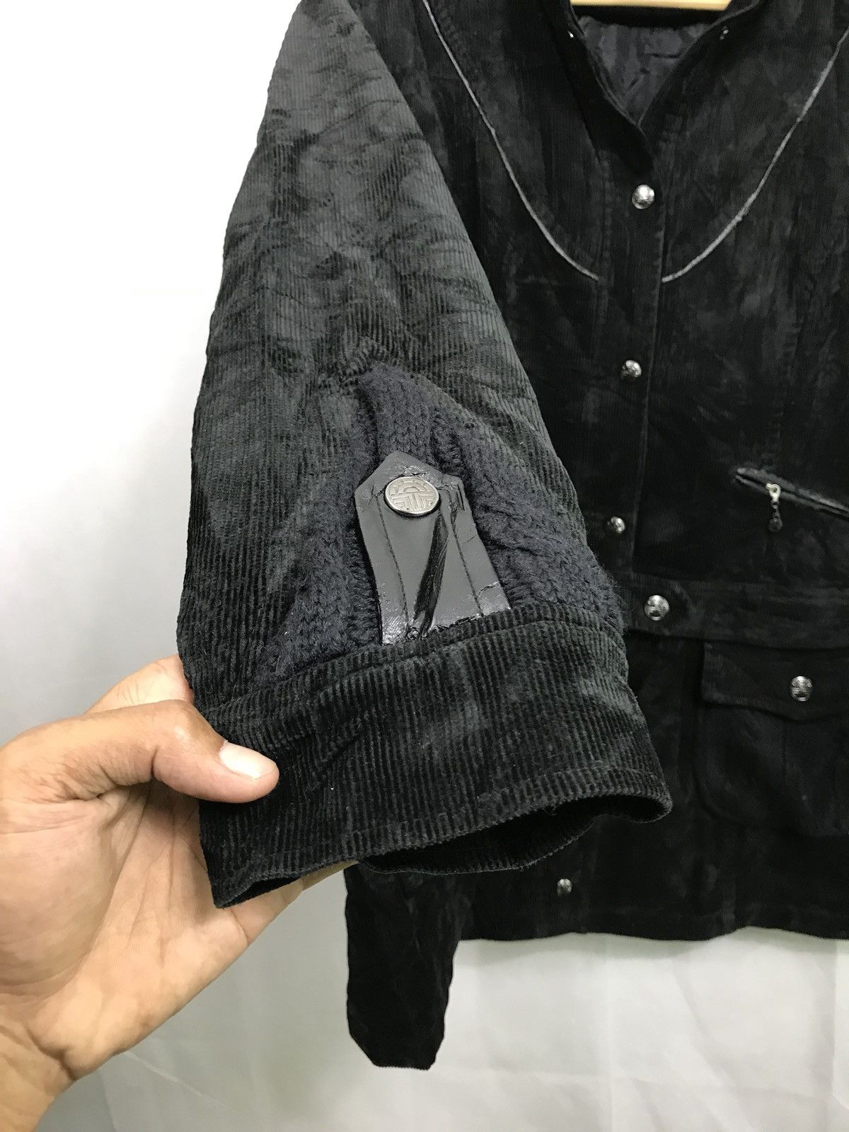 Louis Feraud LF BY LOUIS FERAUD CORDUROY JACKET Size US S / EU 44-46 / 1 - 8 Thumbnail