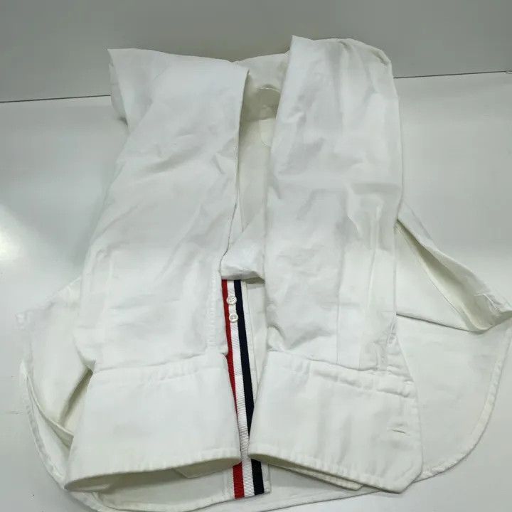 Thom Browne Thom Browne SS21 Solid Satin Oxford Shirt 0079 Size US S / EU 44-46 / 1 - 12 Thumbnail