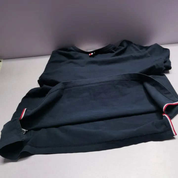 Thom Browne Thom Browne Long Sleeve Crew Neck T-Shirt 0079 Size US S / EU 44-46 / 1 - 16 Thumbnail