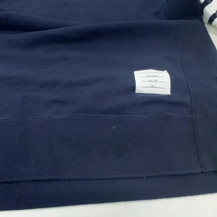 Thom Browne Thom Browne Classic Navy Crewneck Sweatshirt 0079 Size US L / EU 52-54 / 3 - 7 Thumbnail