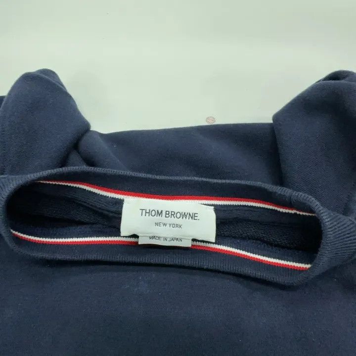 Thom Browne Thom Browne Classic Crewneck Sweatshirt for Men 0079 Size US M / EU 48-50 / 2 - 7 Thumbnail