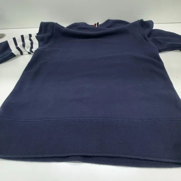 Thom Browne Thom Browne Classic Crewneck Sweatshirt for Men 0079 Size US M / EU 48-50 / 2 - 17 Thumbnail