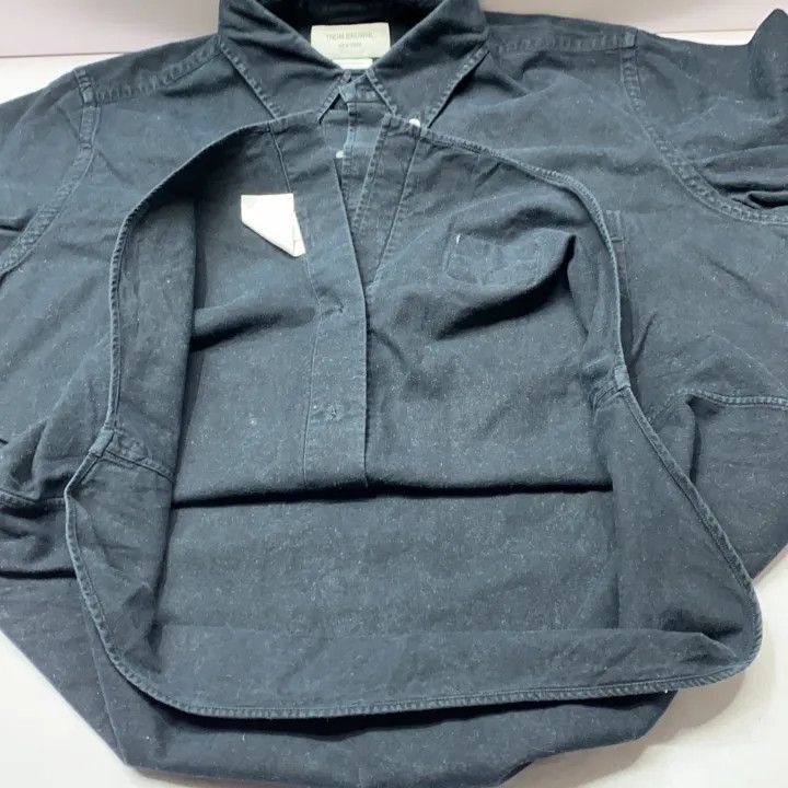 Thom Browne Thom Browne Classic Long Sleeve Shirt for Men 0079 Size US M / EU 48-50 / 2 - 14 Thumbnail