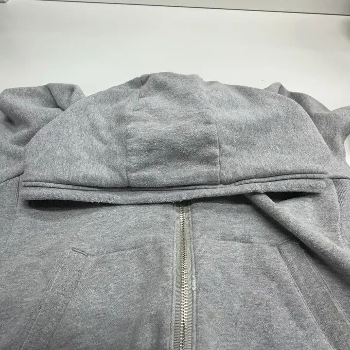 Thom Browne Thom Browne Classic Zip Hoodie for Men 0079 Size US M / EU 48-50 / 2 - 7 Thumbnail