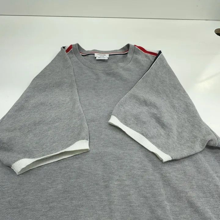 Thom Browne Thom Browne Gray Stripe Short Sleeve Polo 0079 Size US M / EU 48-50 / 2 - 13 Thumbnail